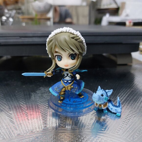 Anime Cutie Brave Princess With Sword and Dragon Super Cute Decor Figurine - Picture 8 of 9